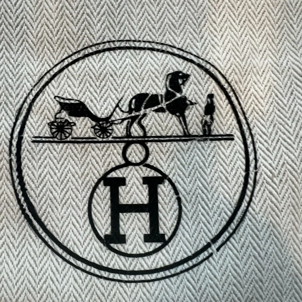 Authentic Hermes Paris Herringbone Dust Bags Set of 2 Drawstring Storage Pouches - Picture 3 of 9